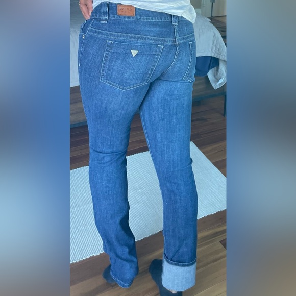 - Guess - Los Angeles - Picture 4 of 11